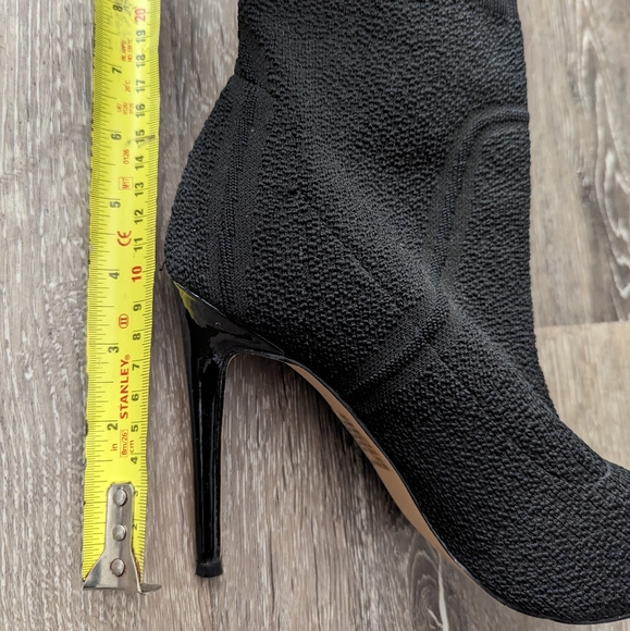 Black heeled boots - Picture 4 of 4